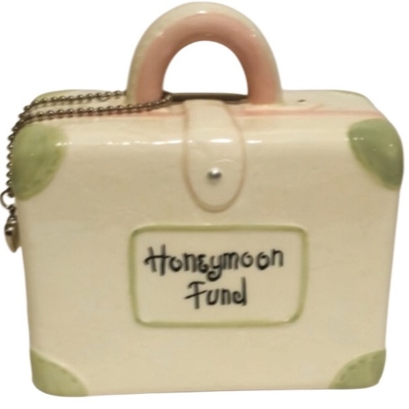 Russ Honeymoon bank plays tune - Picture 3 of 12